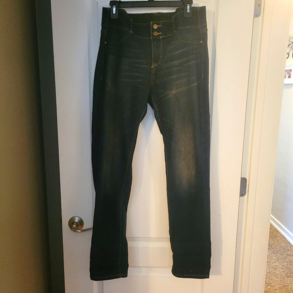 Apt. 9 jeans